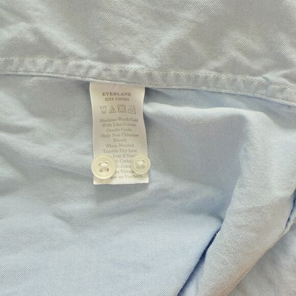 Everlane Light Blue Casual Button Down Shirt - Picture 4 of 10